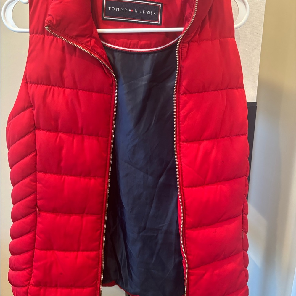 Tommy Hilfiger Red and Navy Blue Vest. Perfect condition